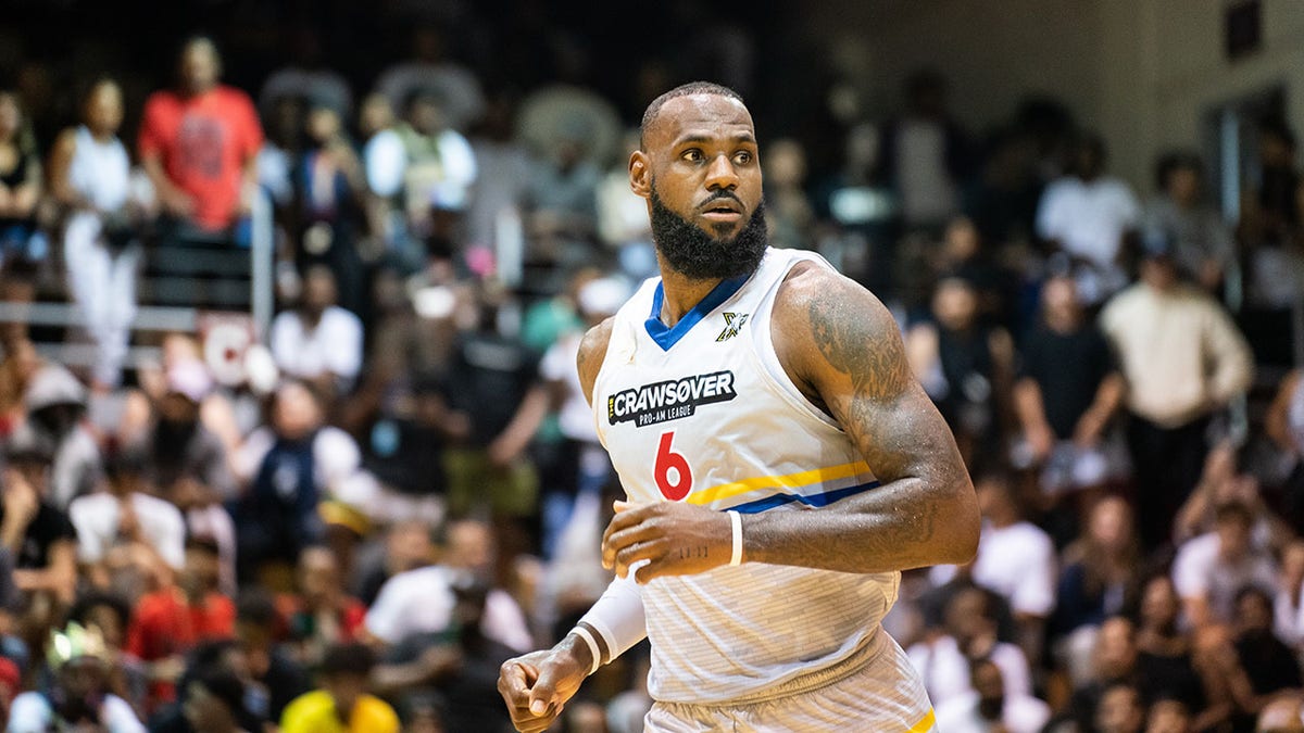 LeBron James' trip to Seattle's CrawsOver pro-am went from spectacle to  disaster 