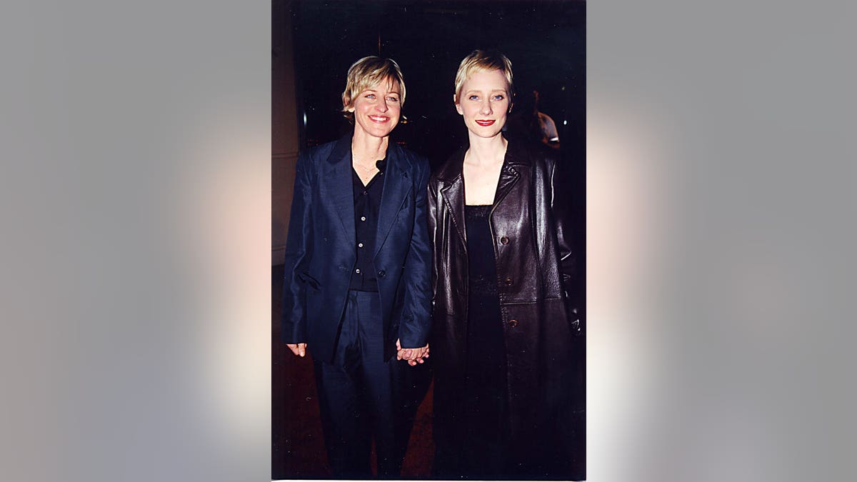 Ellen Degeneres and Anne Heche in 2000