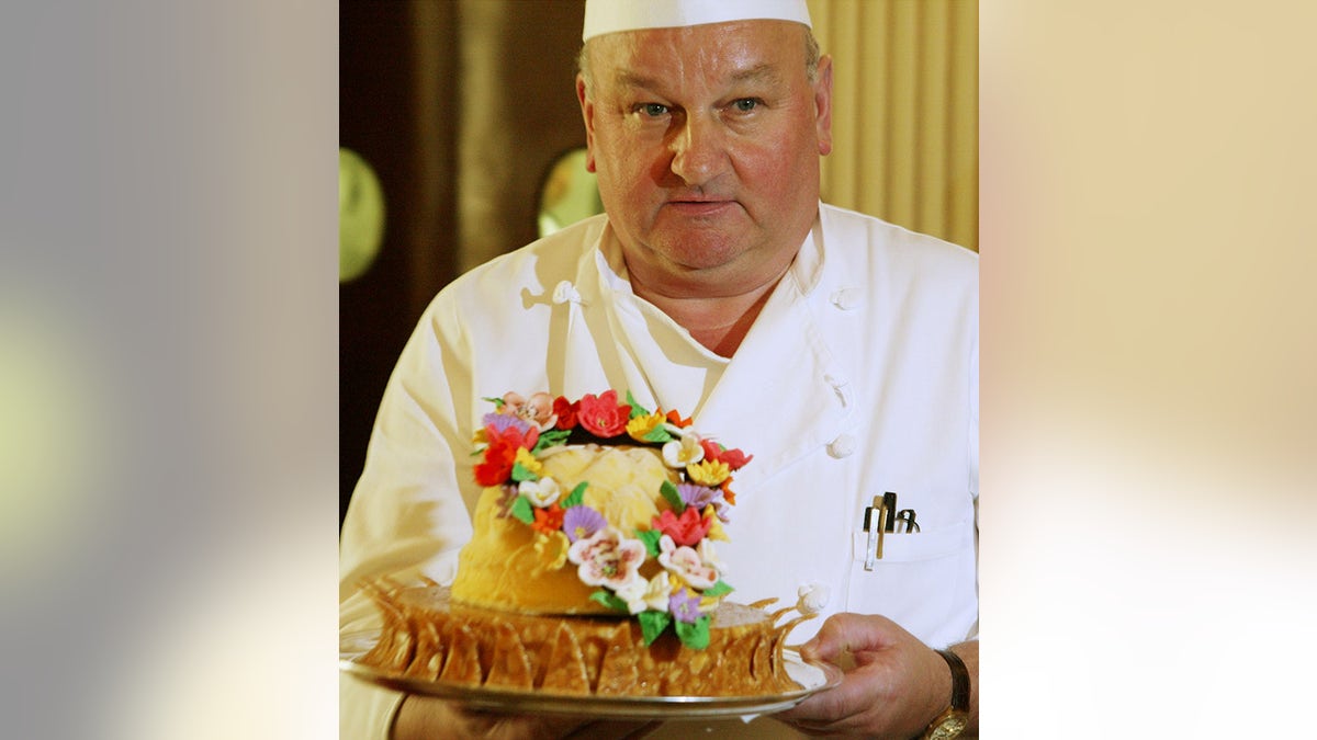 ronald mesnier pastry chef