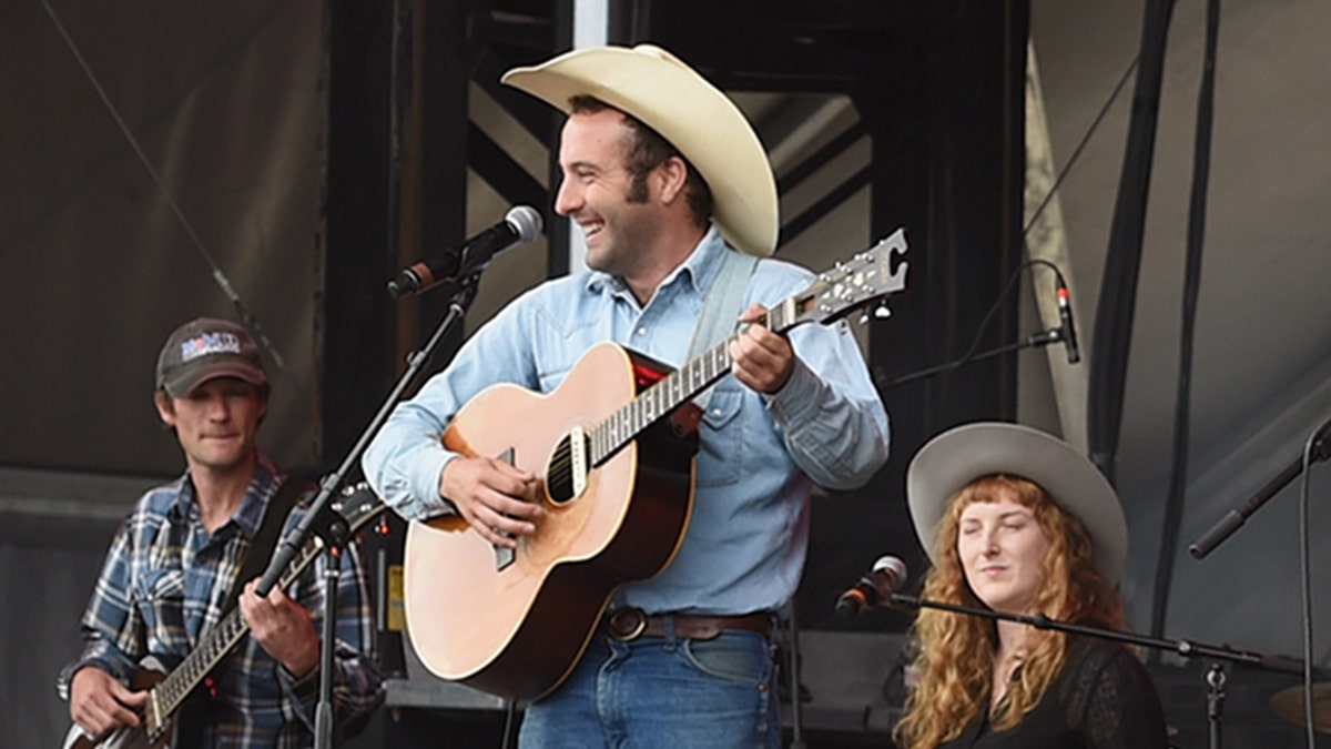 luke bell performing with band