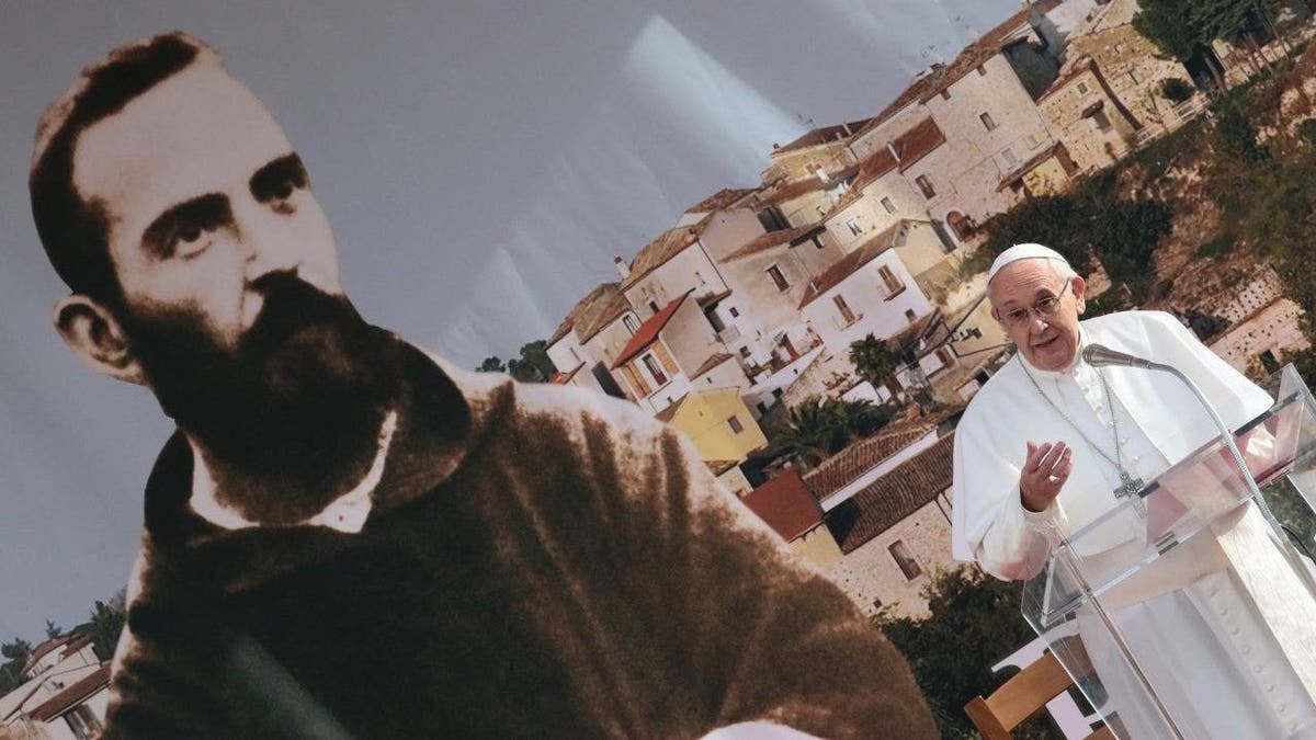 Pope Francis visits birthplace of Padre Pio