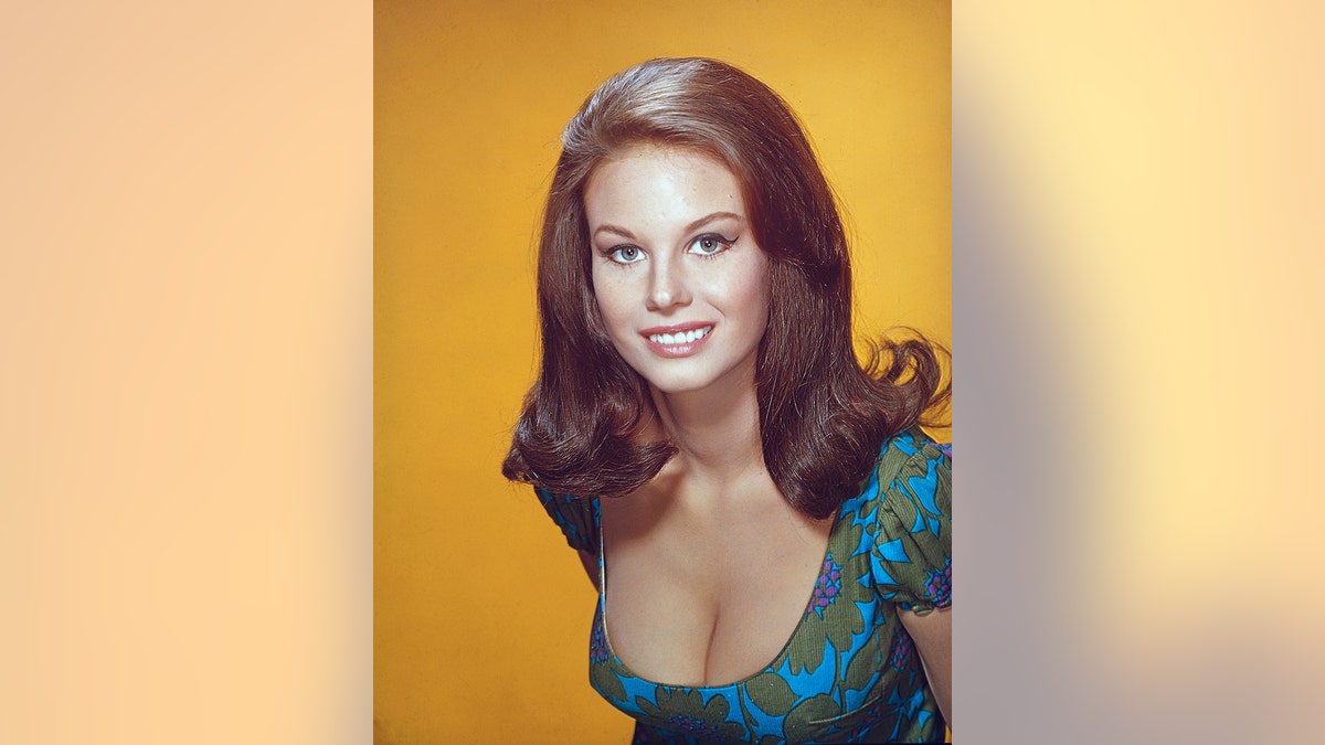 Lana Wood photo