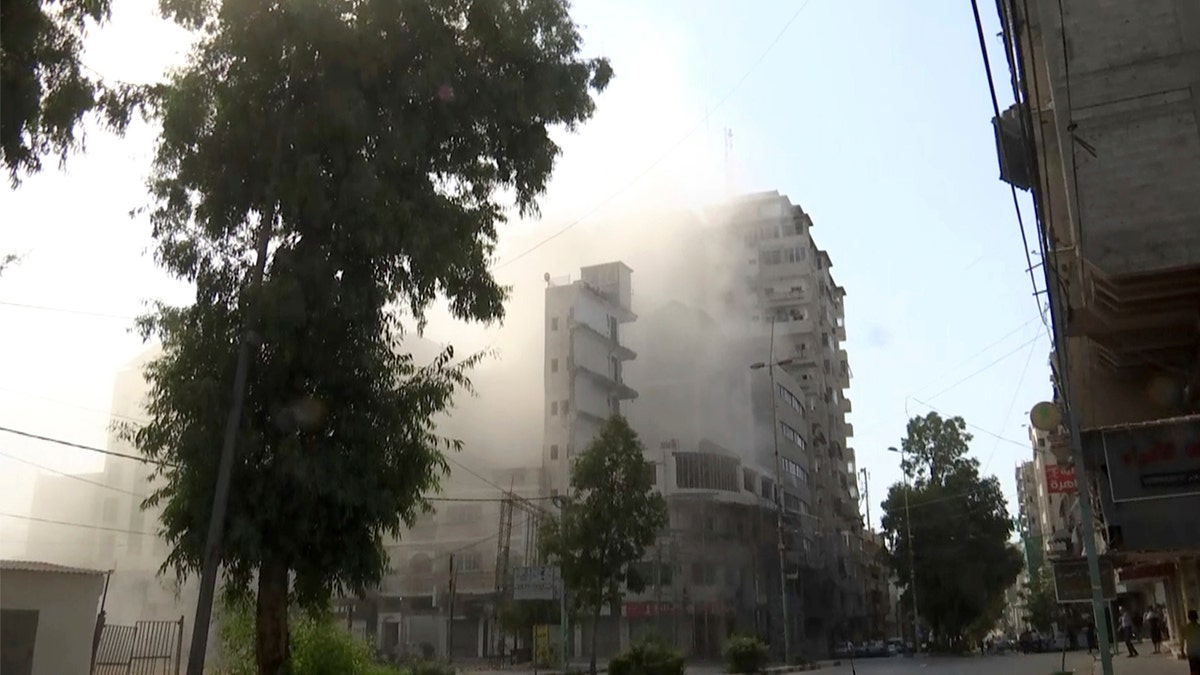 Gaza City building struck amid Israeli strikes