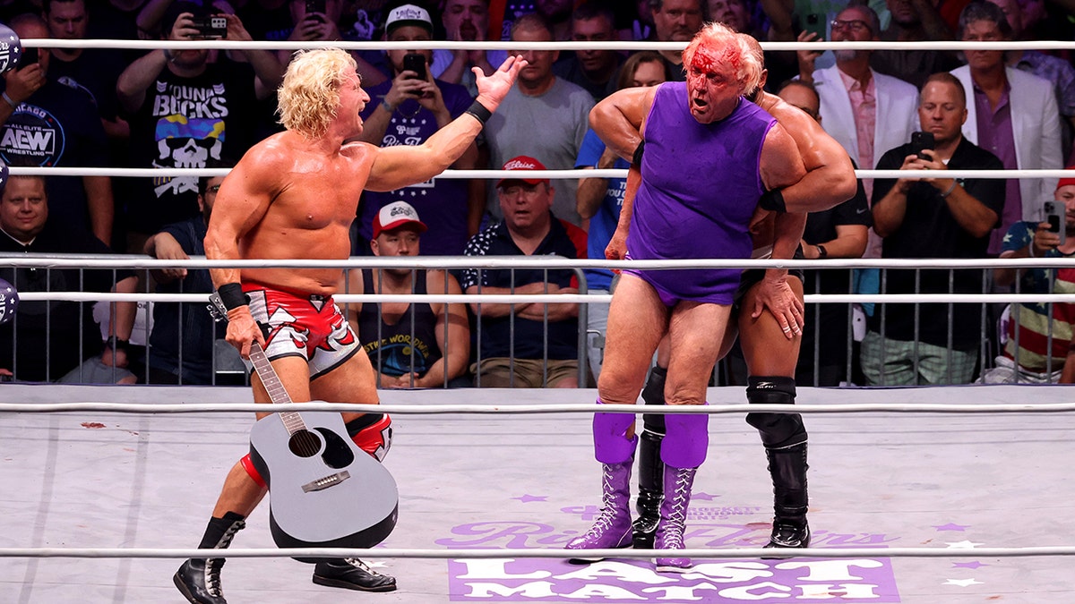 Jeff Jarrett tries to knock out Ric Flair