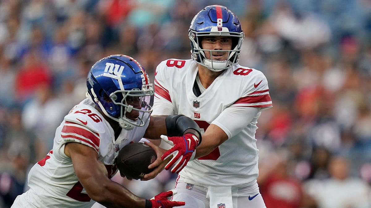 I wanna be a Giant For Life” Saquon Barkley.. 🖊️ #GiantsPride 🏈