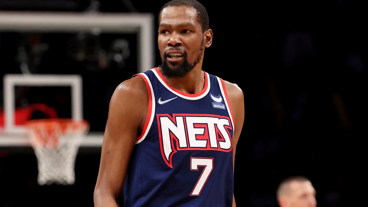 Kevin Durant in 2022 NBA playoffs