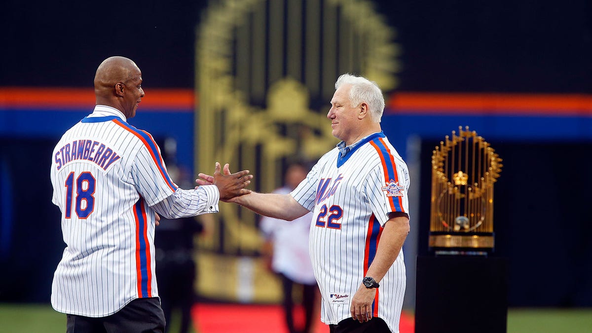 Ray Knight takes shot at Wilpons during Mets Old-Timers' Day