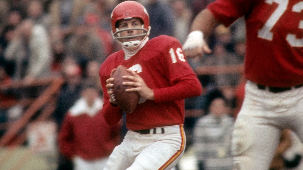 Len Dawson in 1968