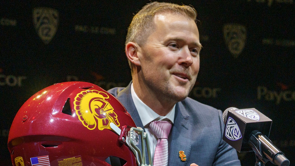 Lincoln Riley talks USC football