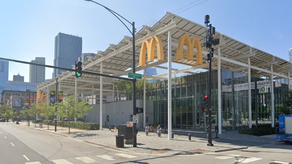 Chicago McDonald's exterior shot
