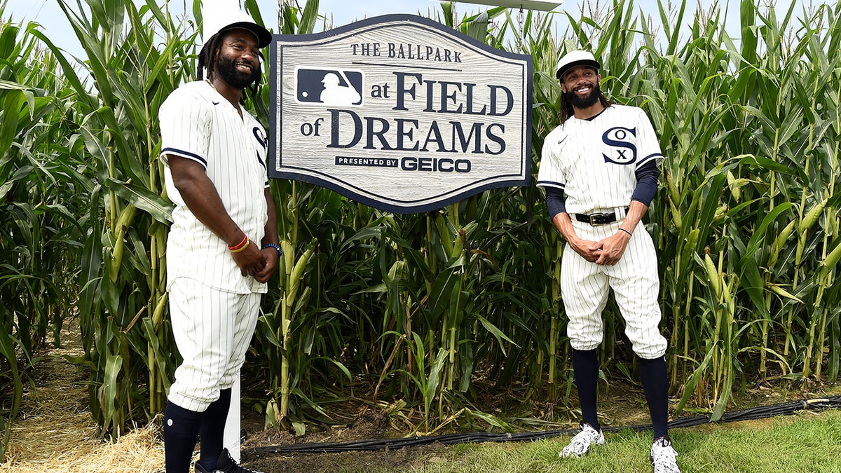 White Sox at the Field of Dreams game