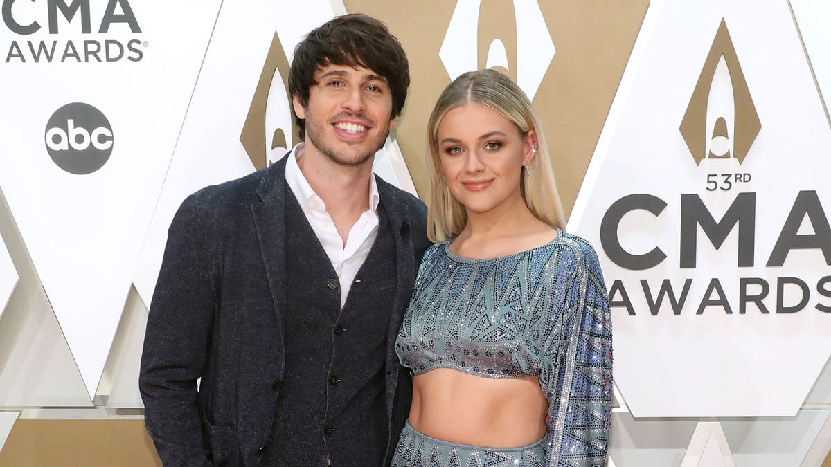 Morgan Evans and Kelsea Ballerini on the red carpet
