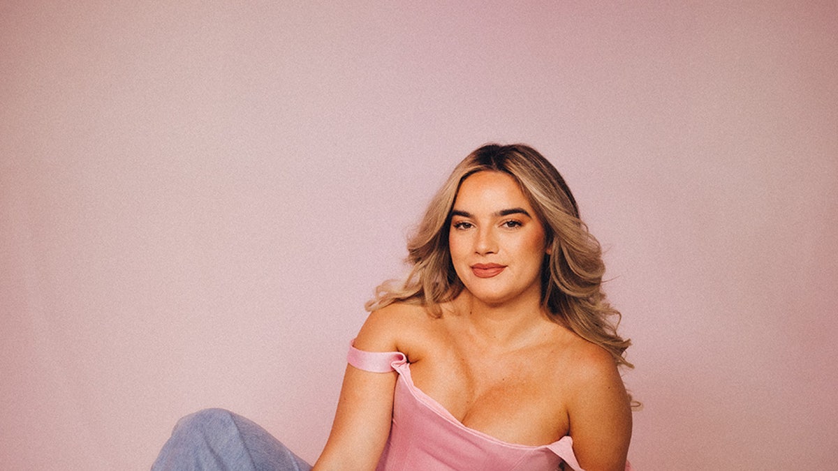 SI Swim model Natalie Mariduena wants to 'be an example' of 'body