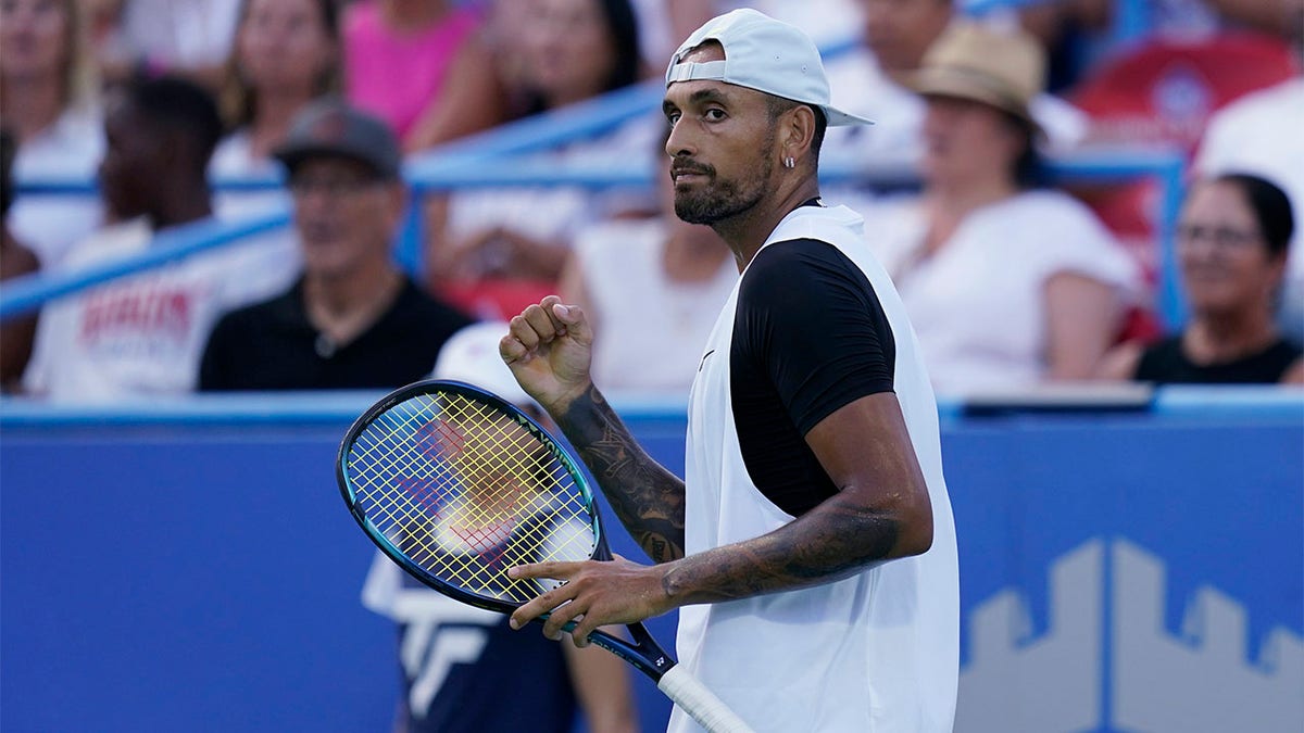 Nick Kyrgios reacts during match