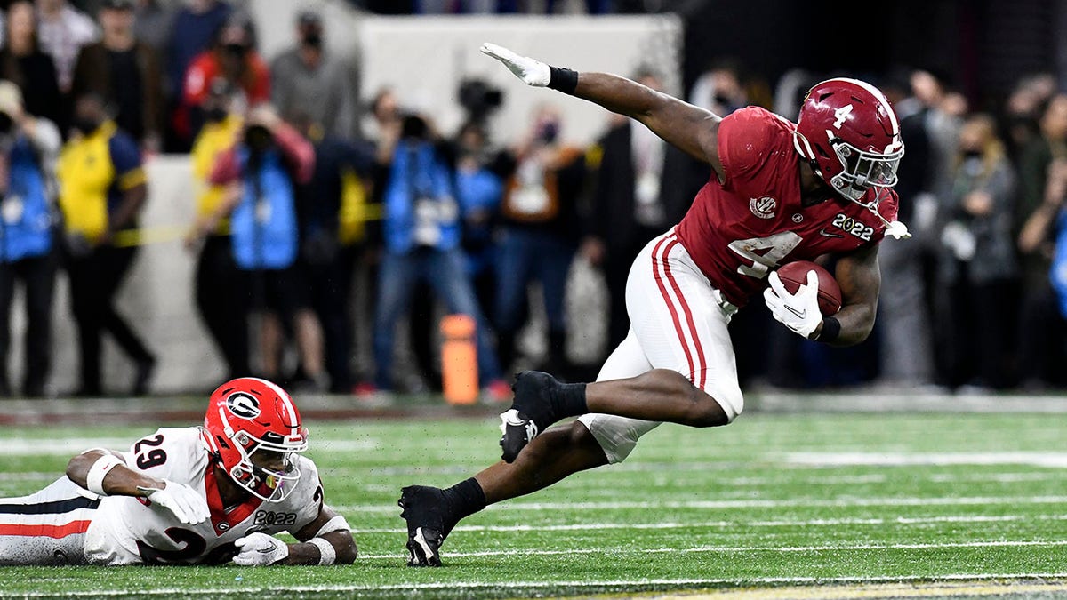 Brian Robinson Jr. when he played for Alabama in college