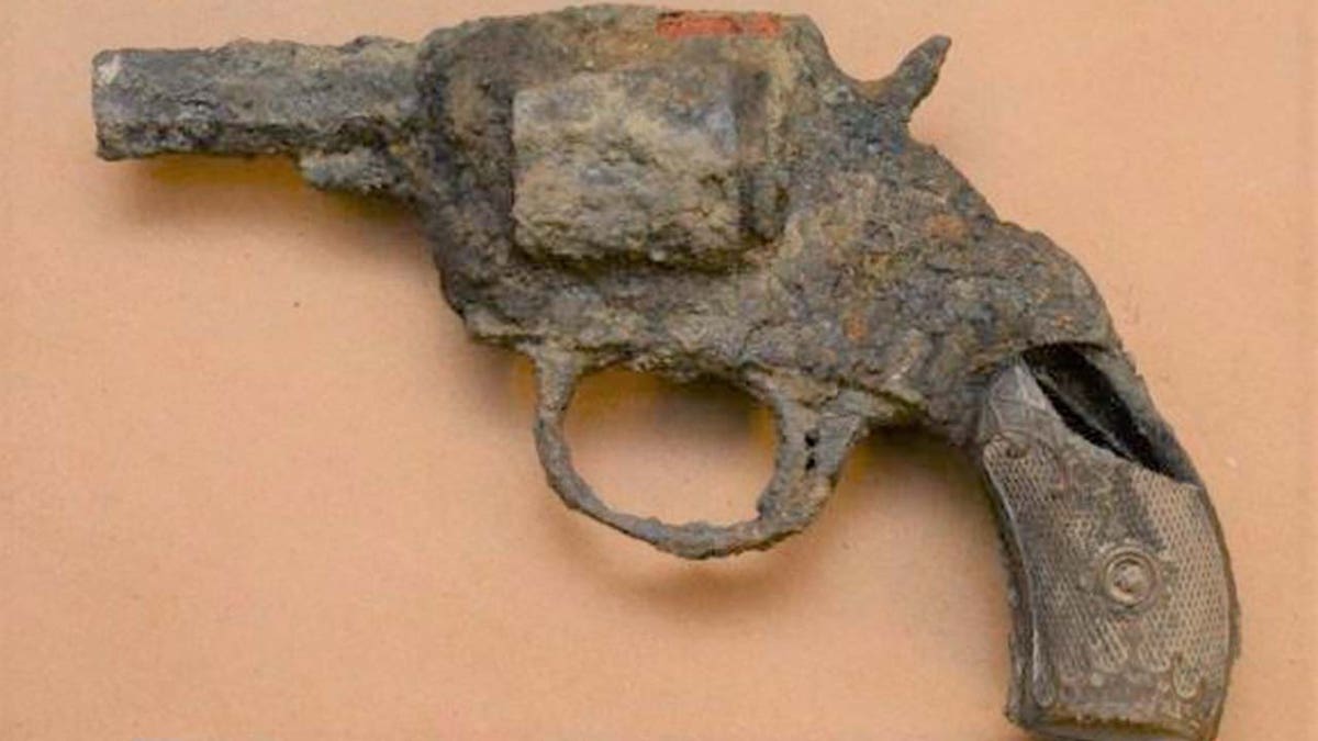 Rusty gun Toronto