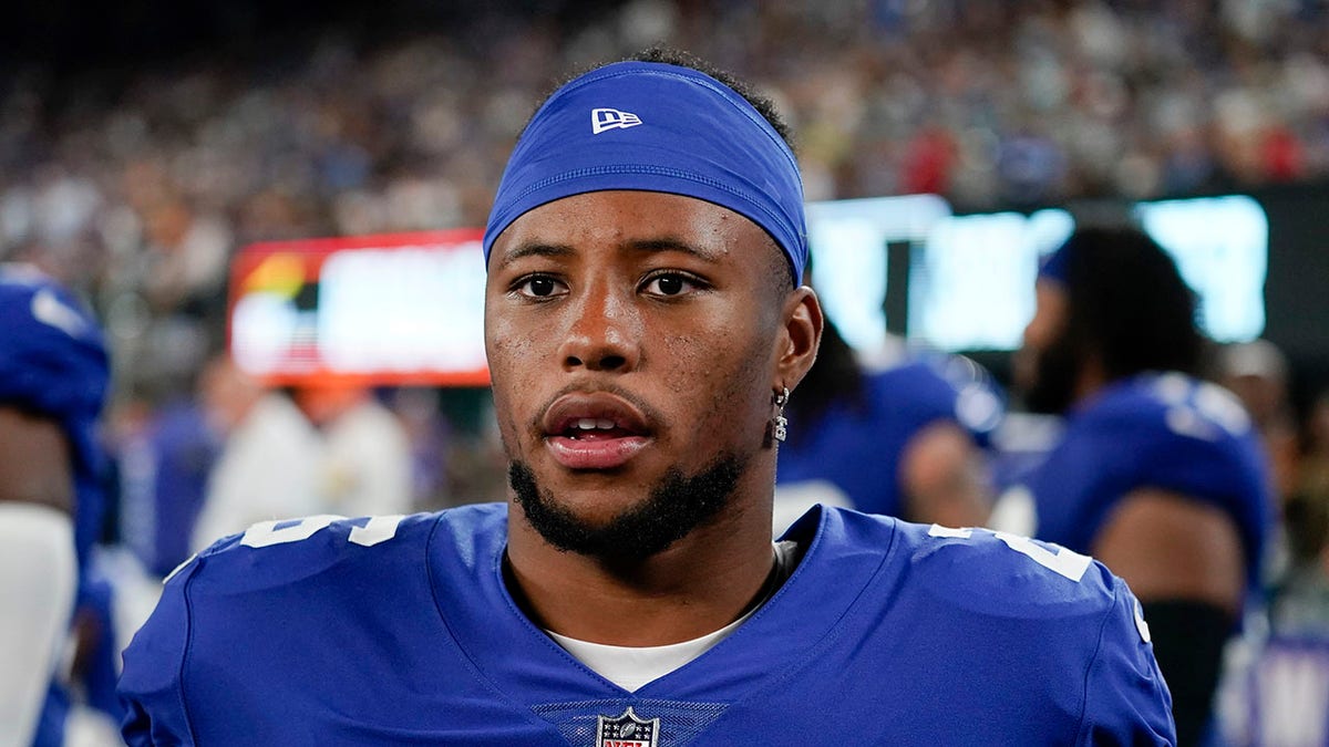 FOX Sports: NFL on X: The New York Football Giants are 6-1 largely due to  a strong season from @saquon 