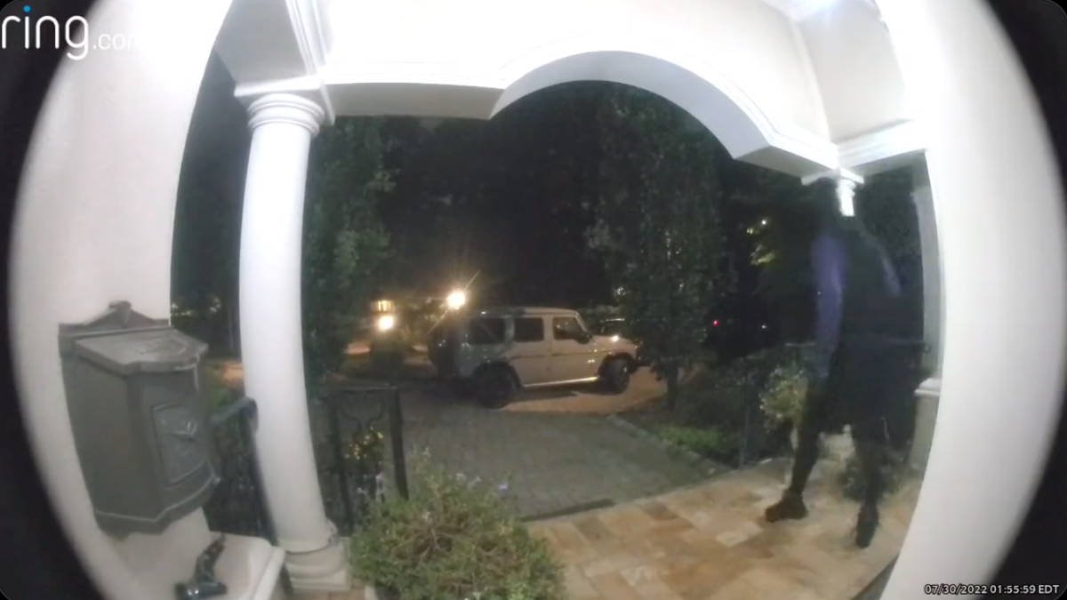 Footage of man trying to break into Charles Payne's house