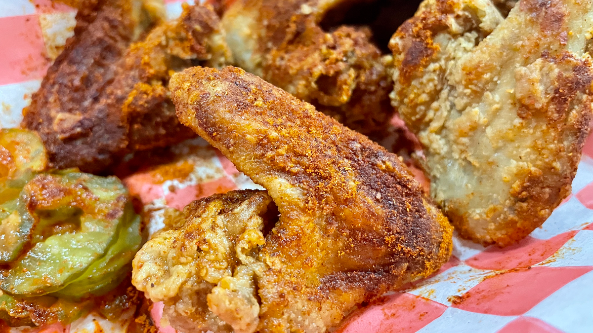 Bolton's chicken wings, Nashville