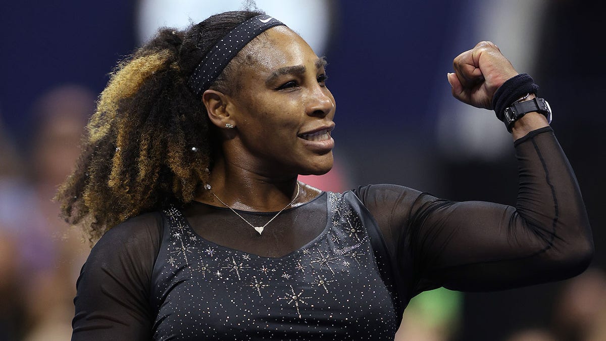 Serena Williams fist pumps