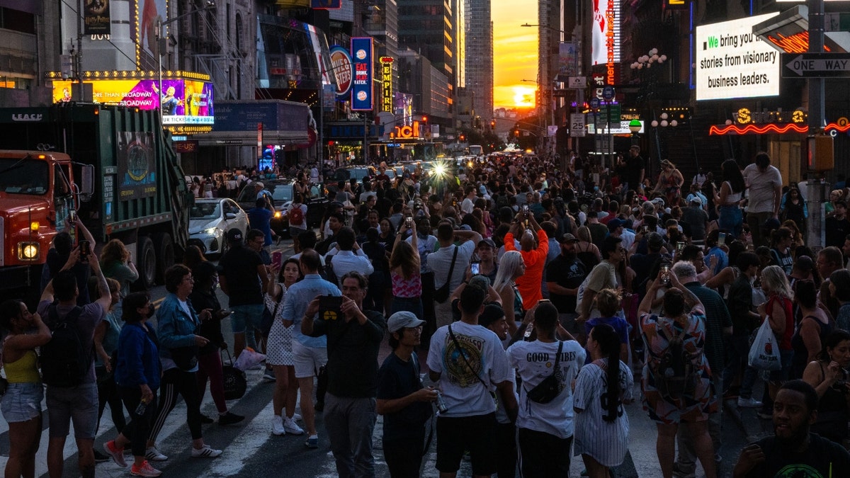 Mannhattanhenge