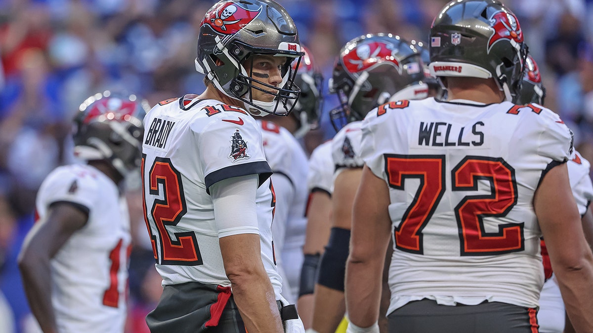 What channel is Panthers vs. Buccaneers on today? Time, TV schedule for NFL  Week 17 game