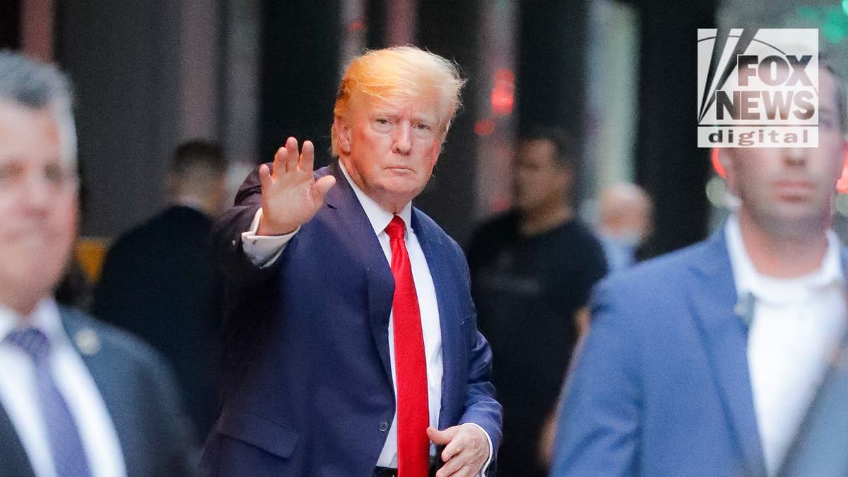 Trump seen leaving NYC 