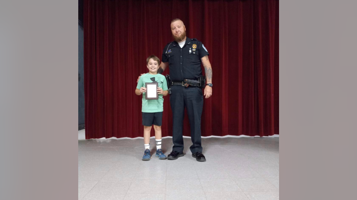 Oklahoma police award child