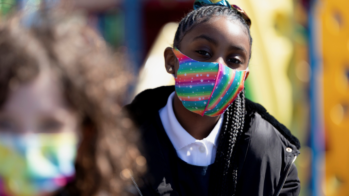 Philadelphia child mask school