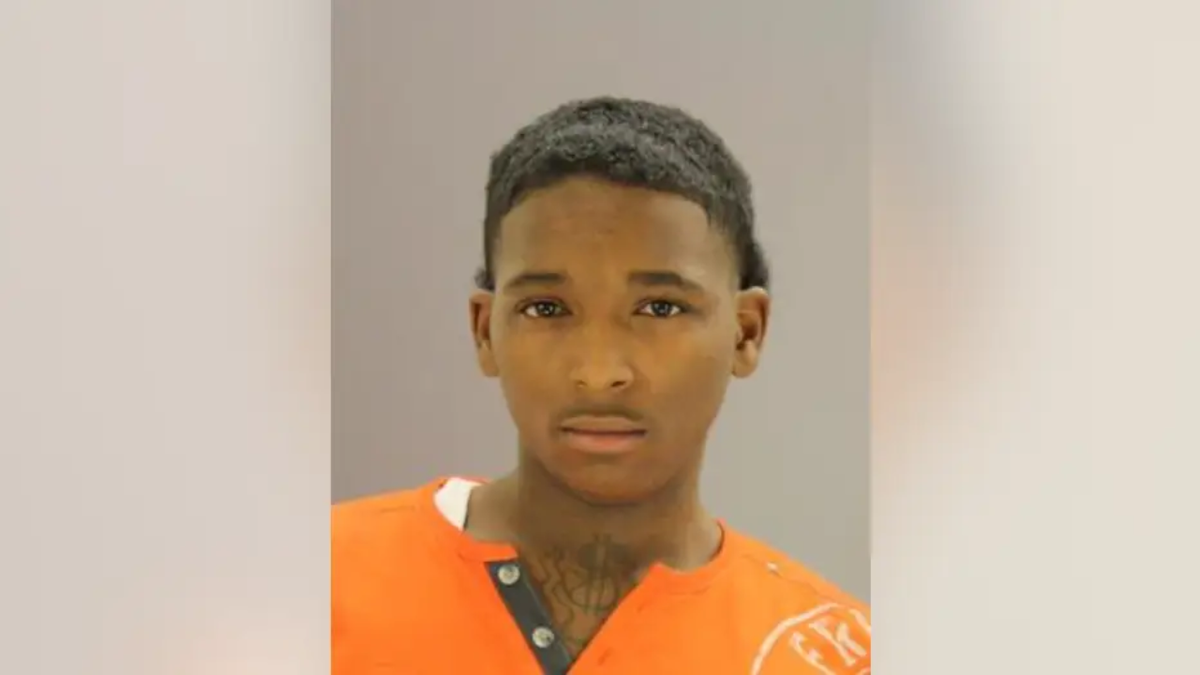 Devarius Dontez Moore mugshot