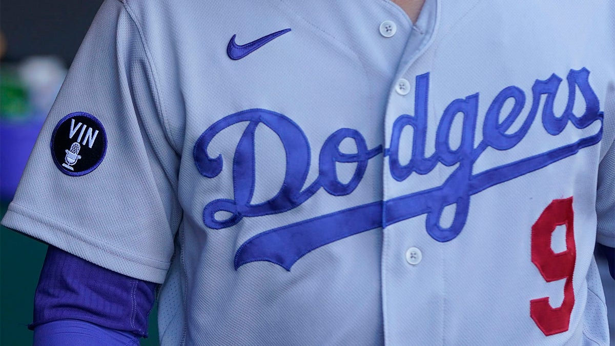 Vin Scully patch on the jersey