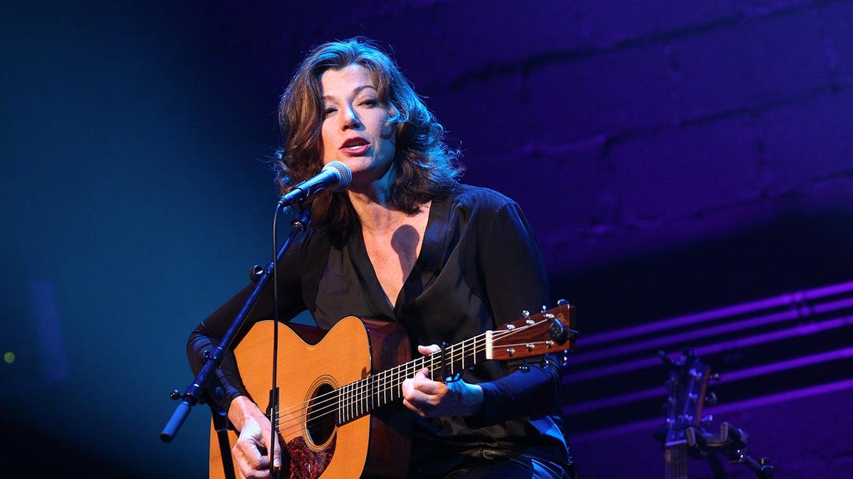 Amy Grant performing