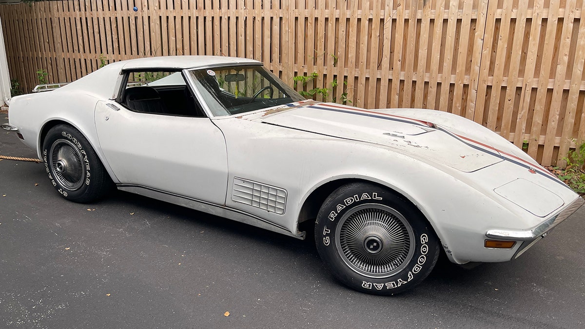 Al Worden's Corvette side