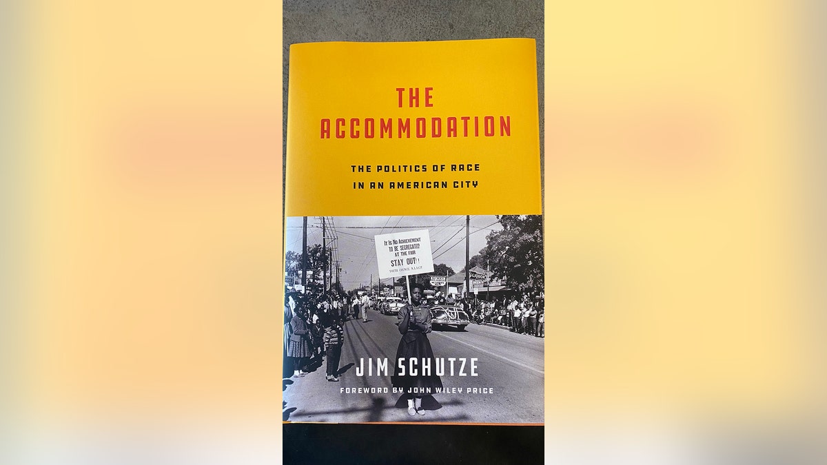 The Accommodation: The Politics of Race in an American City