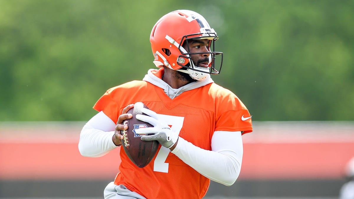 Jacoby Brissett in training camp