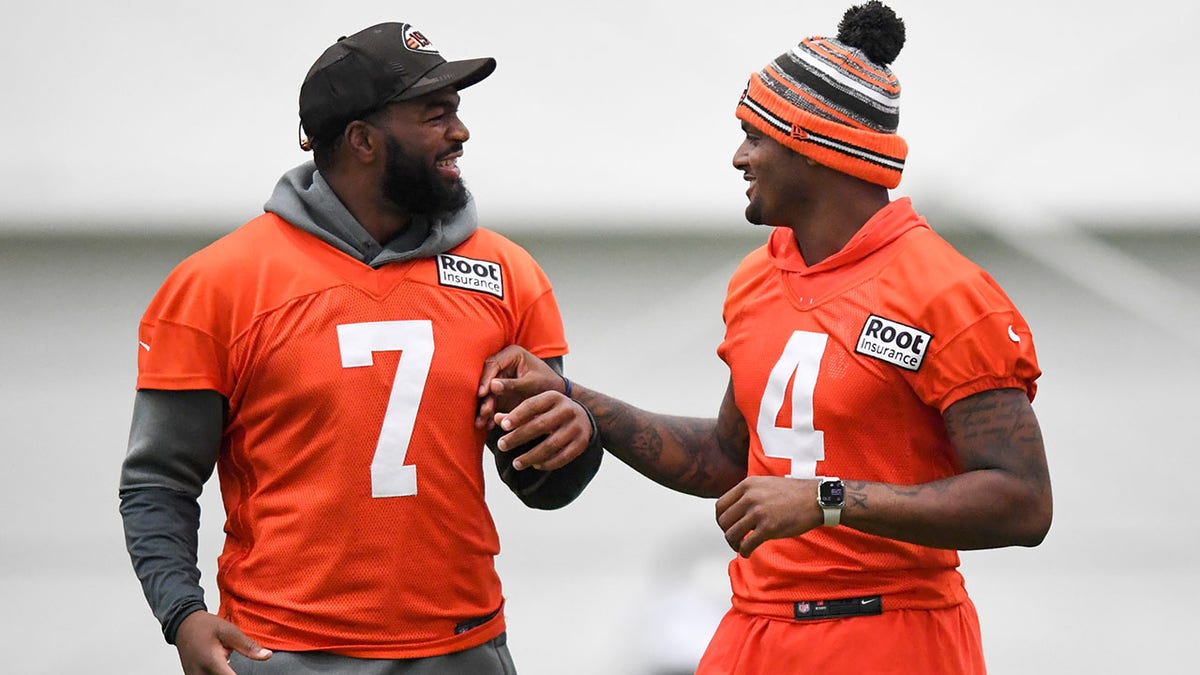 Jacoby Brissett and Deshaun Watson in training camp