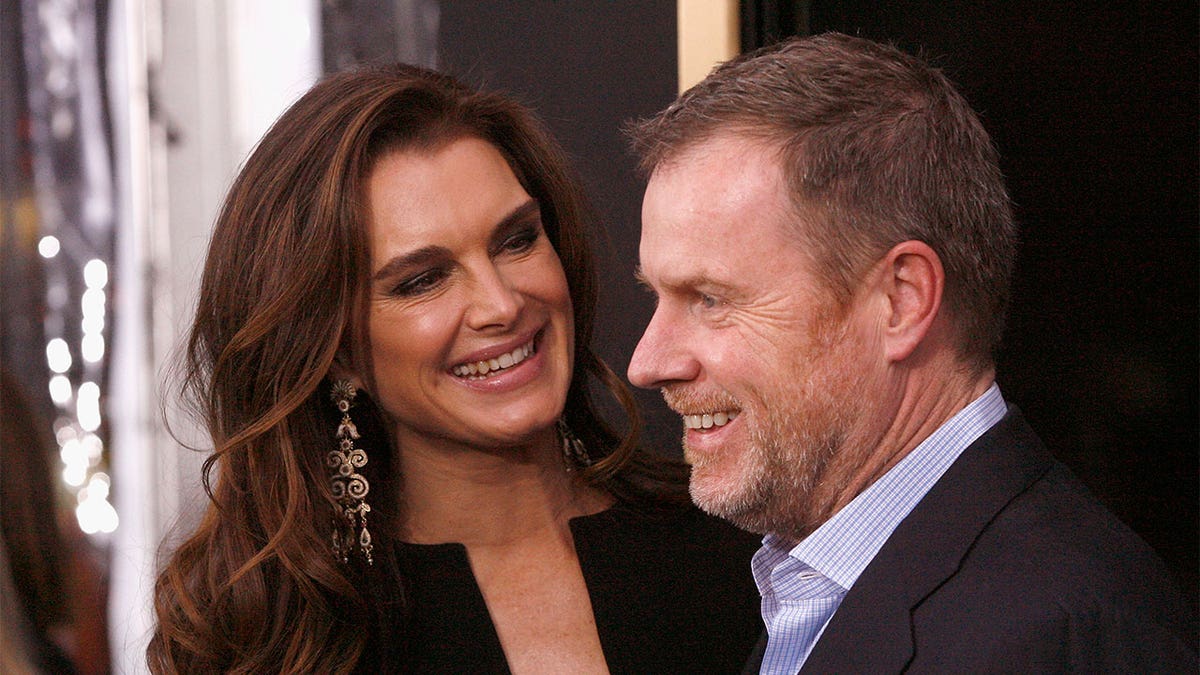 Brooke Shields and husband Chris Henchy