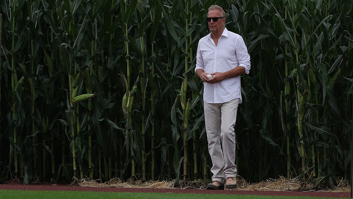 Kevin Costner celebrated Field of Dreams coming to life in cornfield in Iowa