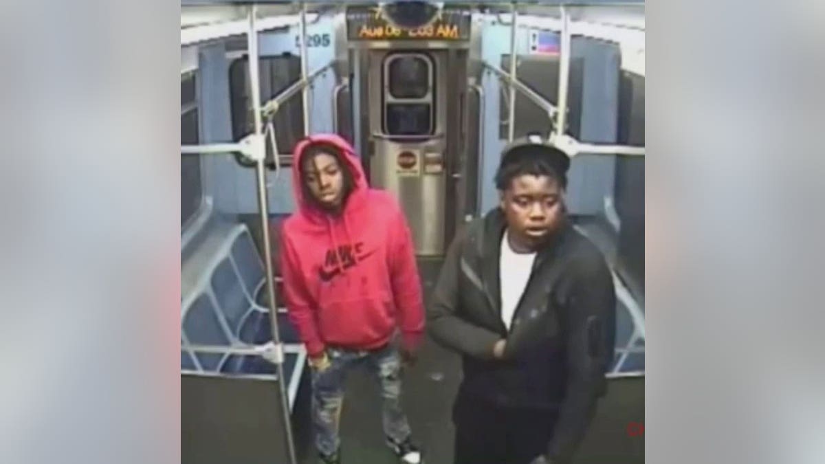 Two suspects wanted for CTA homicide