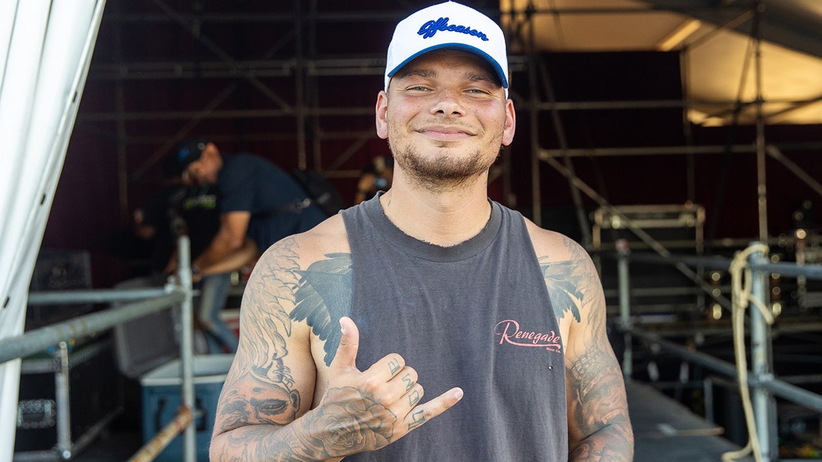 Country Superstar Kane Brown To Headline Dallas Cowboys