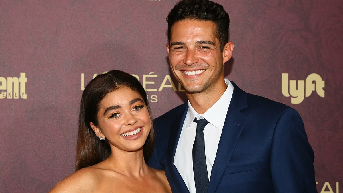 Sarah Hyland and Wells Adams red carpet