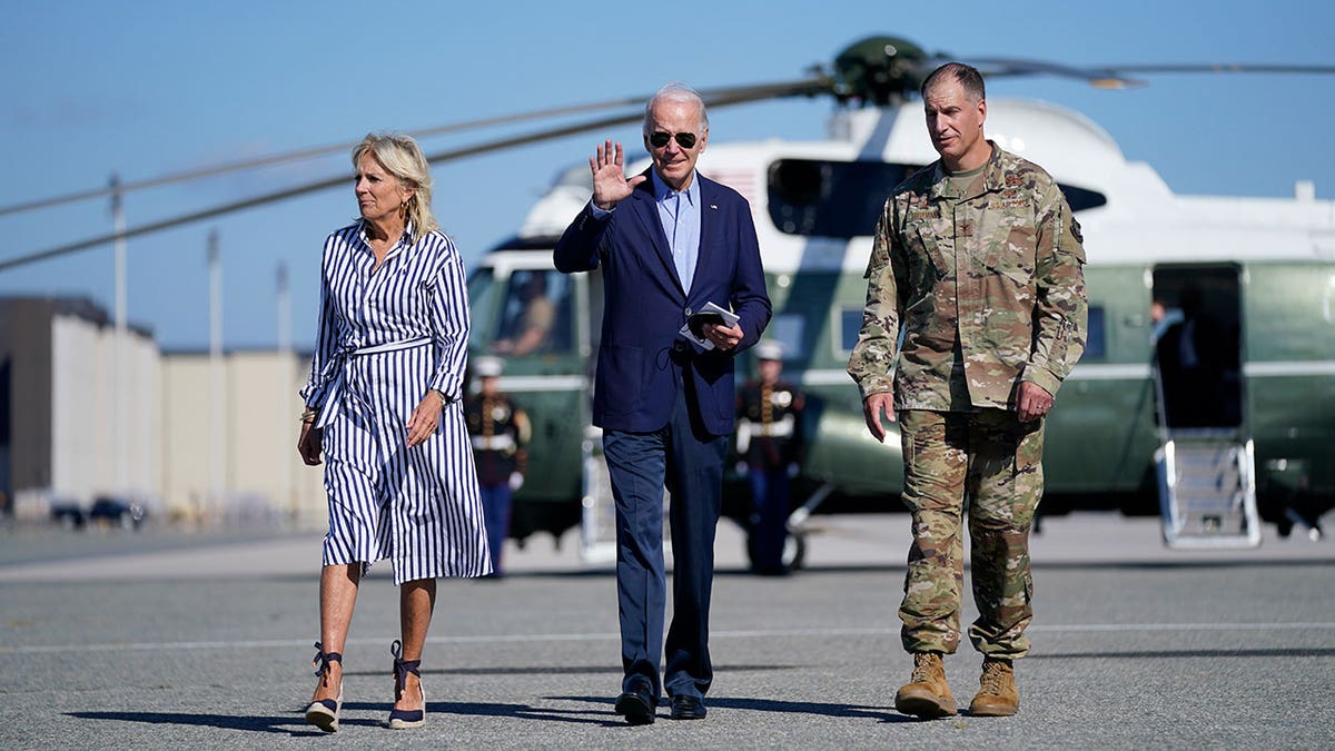 Joe and Jill Biden Dover Air Force Base tarmac