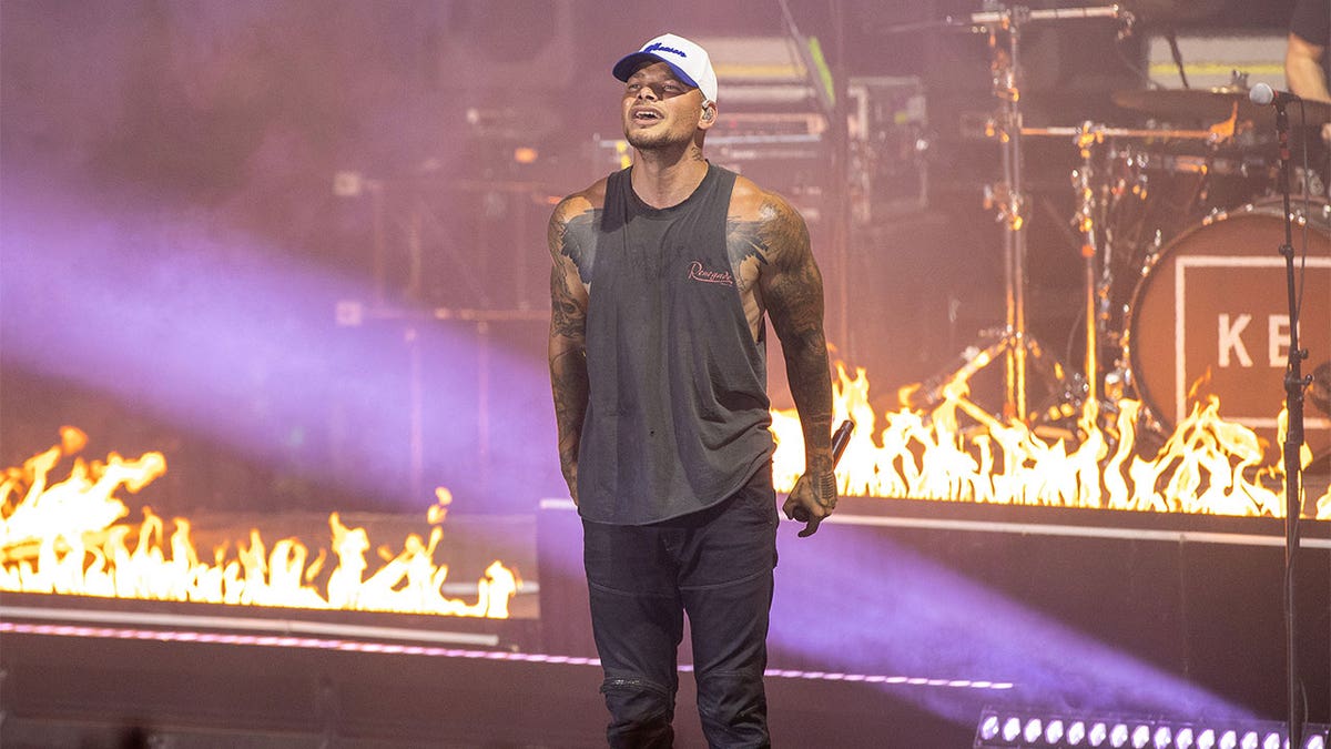 Kane Brown Extends Tour Dates Into 2023