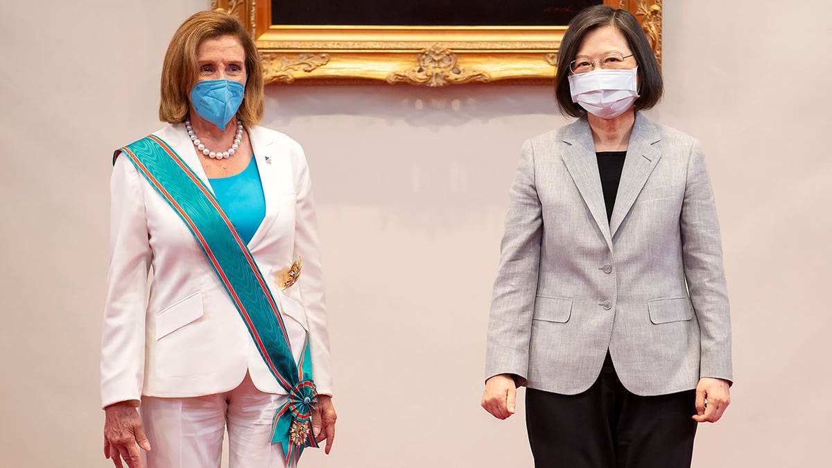 A photo of Nancy Pelosi with Taiwanese President Tsai
