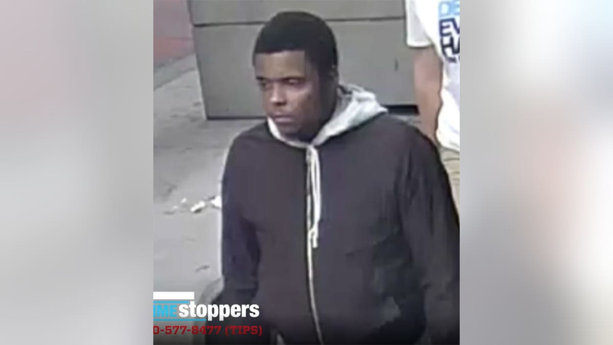 nyc assault suspect on camera