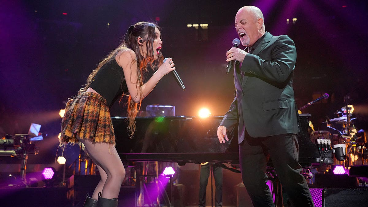 Olivia Rodrigo and Billy Joel singing at Madison Square Garden