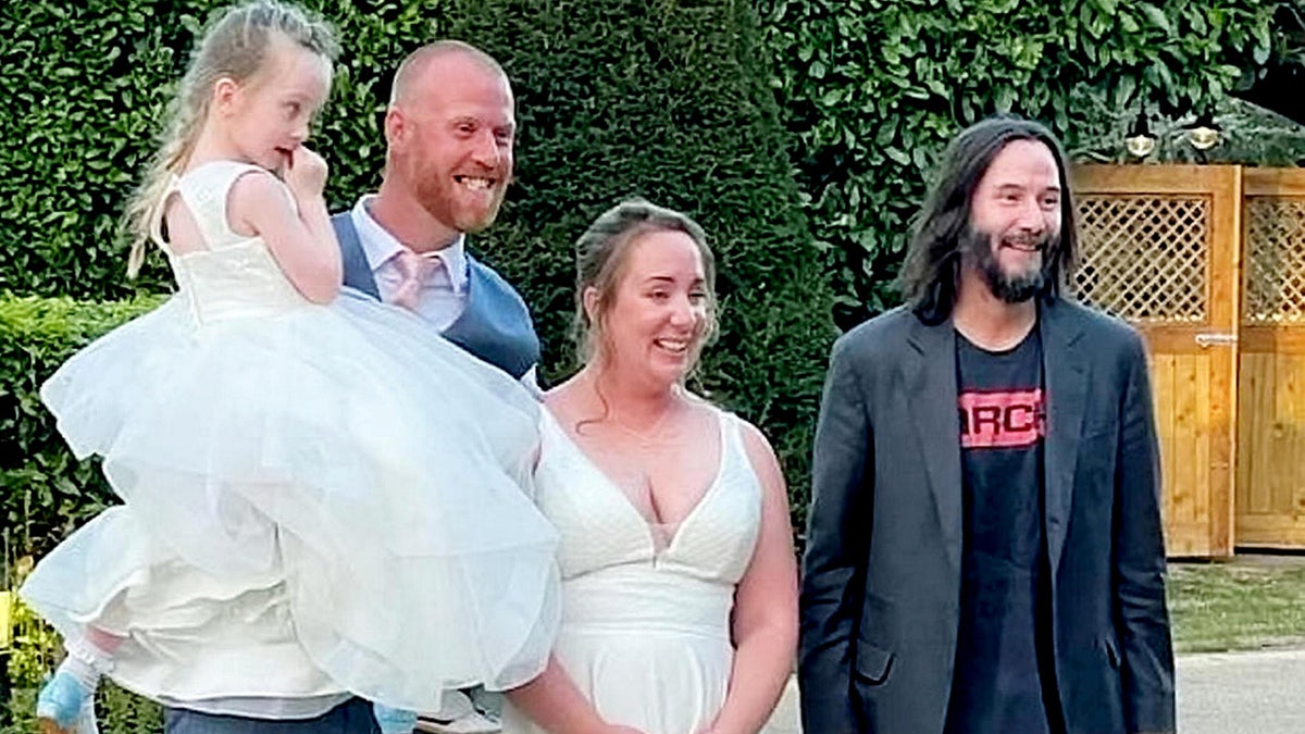 Keanu Reeves crashed a wedding
