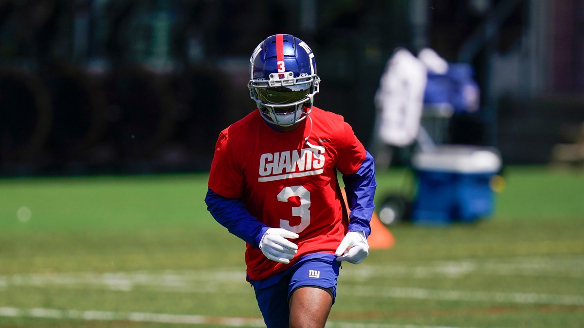 New York Giants' Sterling Shepard participates in practice at the team's training facility in East Rutherford, New Jersey, on June 8, 2022.
