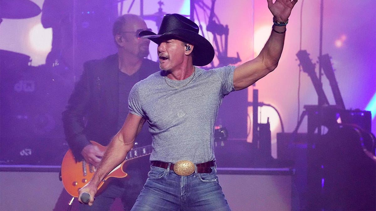 Tim McGraw performing at Jones Beach Theater