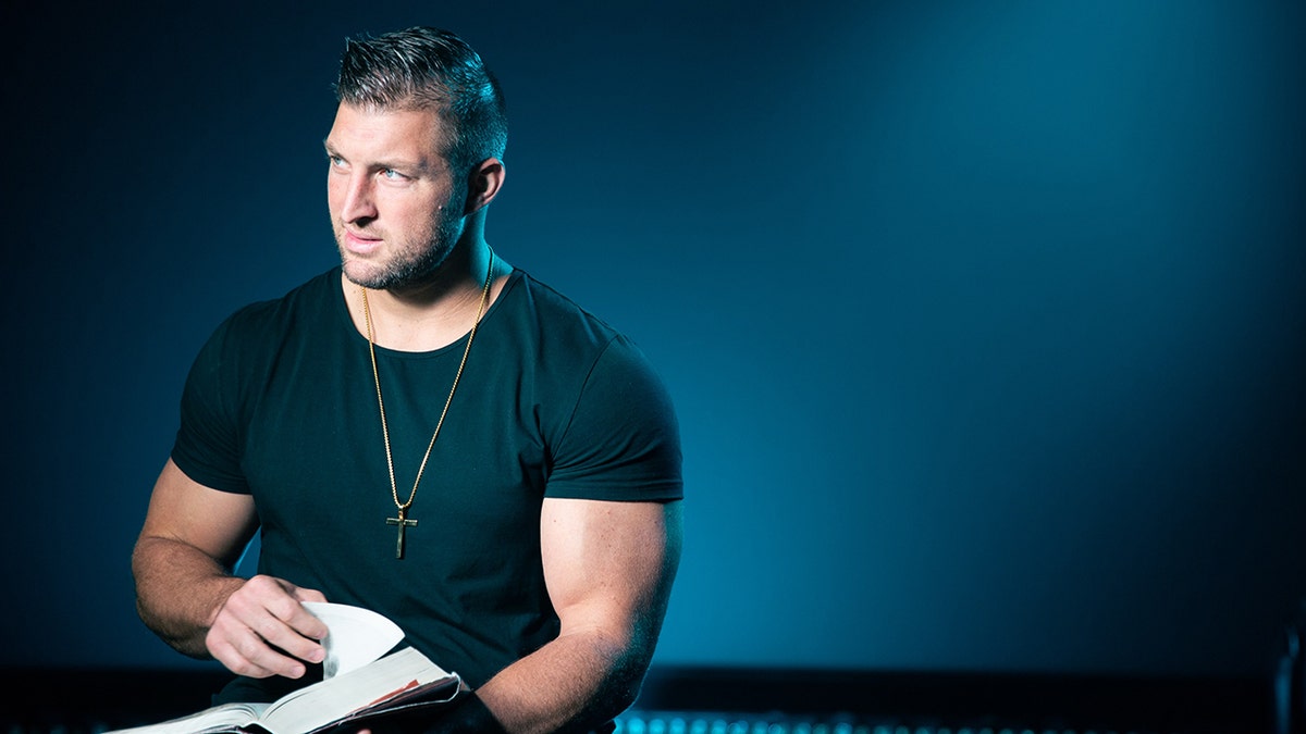 Tim Tebow trademarks 'Tebowing' to prevent abuse of prayerful pose